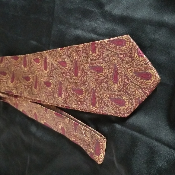 Robert Talbott tie - Picture 2 of 11